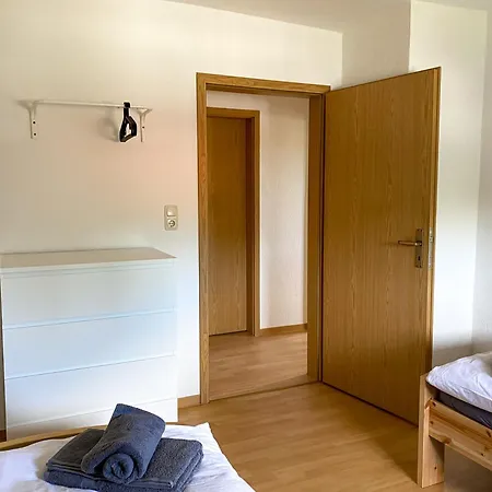 아파트 Monteurwohnungen Wiednitz, Einzelbetten, Kueche, Parkplatz