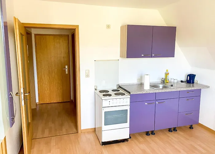 Monteurwohnungen Wiednitz, Einzelbetten, Kueche, Parkplatz Апартаменты