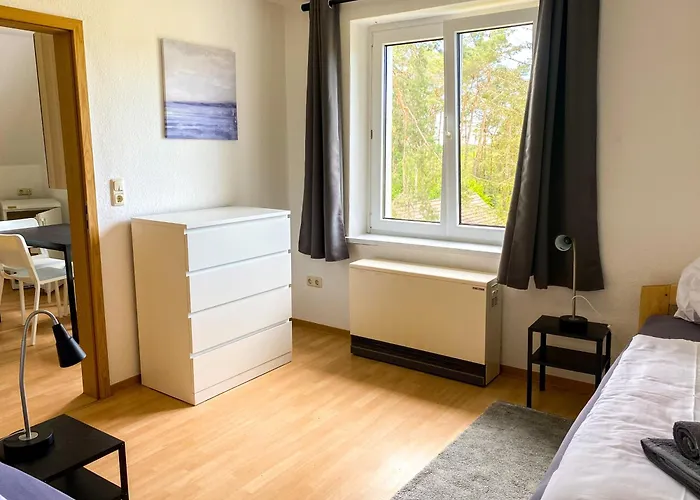 Monteurwohnungen Wiednitz, Einzelbetten, Kueche, Parkplatz Апартаменты